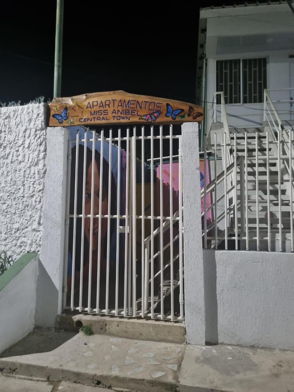 Posada Miss Anibel Central Town San Andrés Esterno foto